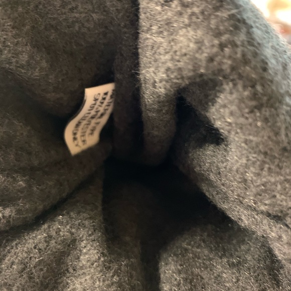 Men’s mitten ice scraper for car windshield - Picture 3 of 4